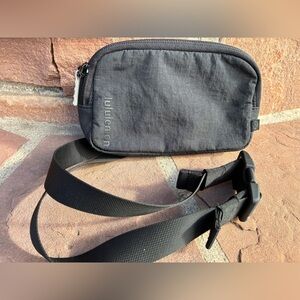 Lululemon Everywhere Women's Belt Bag - Black (142500085)